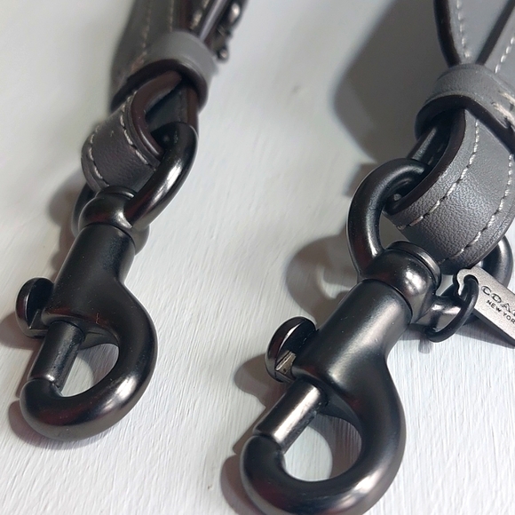 Coach 1941 Tea Rose Strap 🖤 Charcoal grey  rivets & Gunmetal hardware 🤌 - Picture 8 of 15